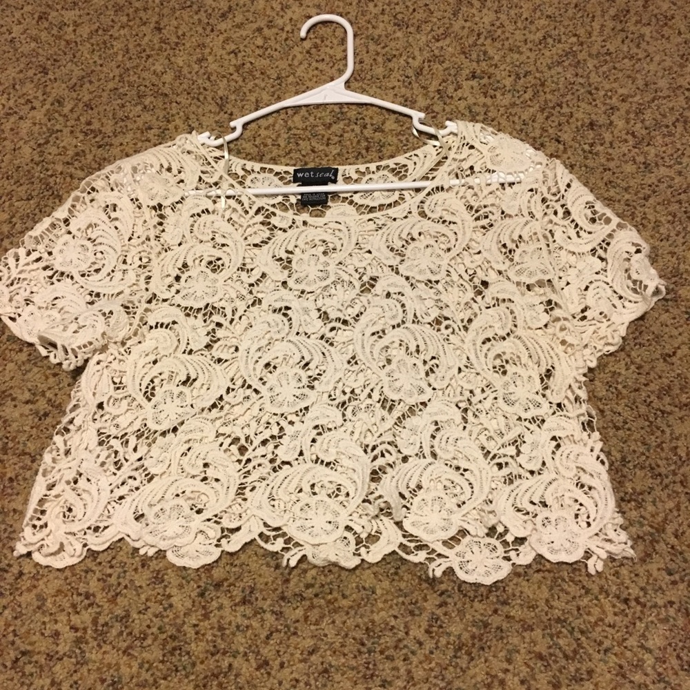 Lace top - Picture 1 of 2